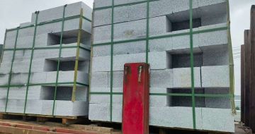 新疆 芝麻白花岗岩路沿石，平石，路侧石，马路牙子，路缘石，立缘石，平缘石等