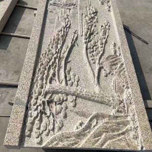 新疆 黄金麻雕刻板浮雕迎客松