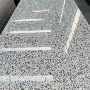 新疆 白麻花岗岩光面毛板