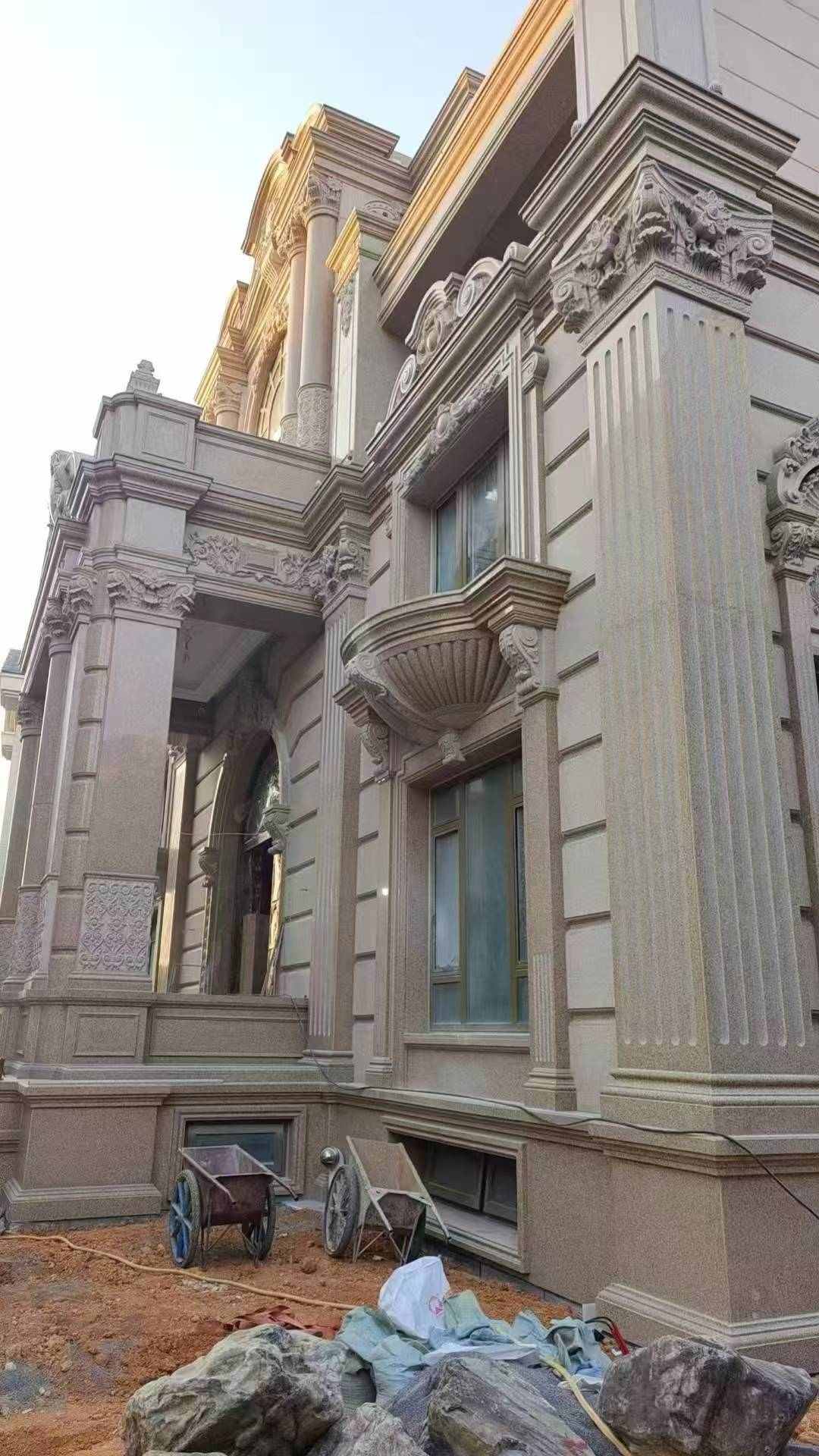 新疆 黄金麻花岗岩光面别墅外墙干挂施工完成