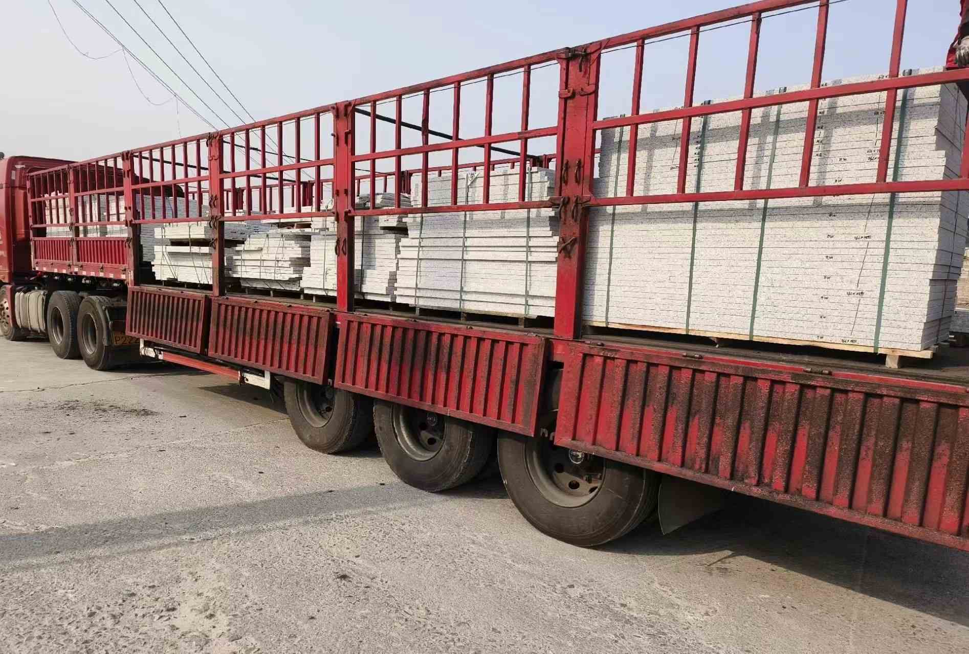 新疆 白麻荔枝面外墙干挂，工厂装车日常