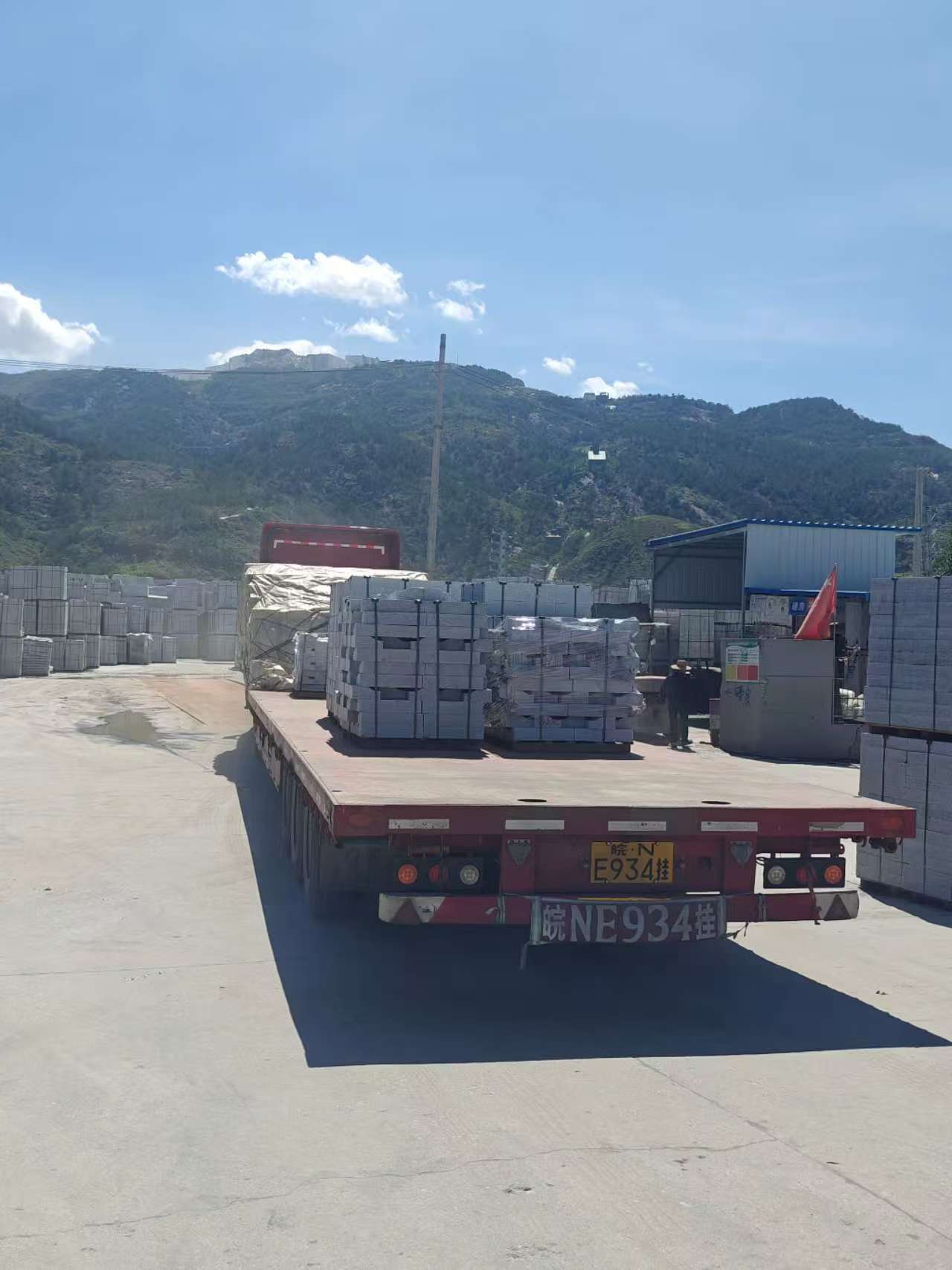 新疆 芝麻白仿形路沿石，直形路沿石