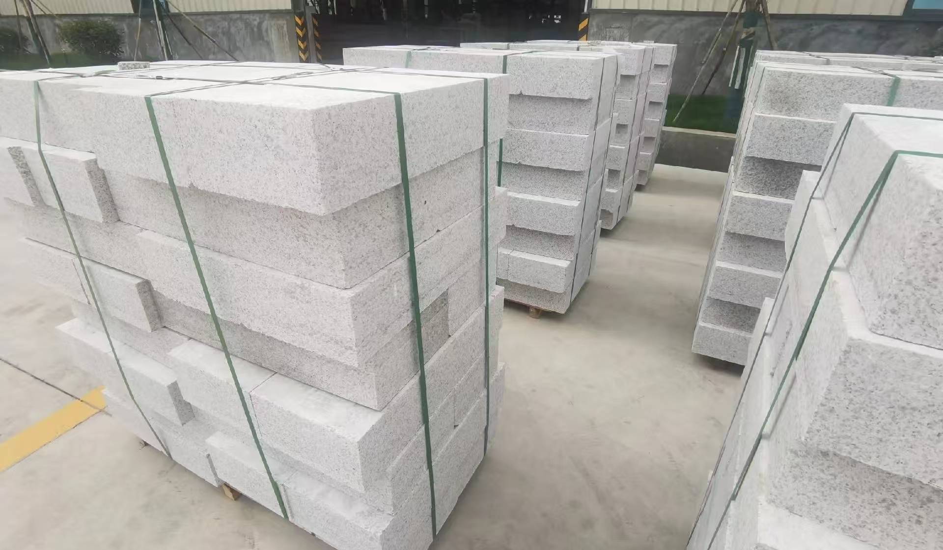 新疆 白麻花岗岩路沿石，立缘石，平缘石，路牙石，道牙石，马路牙子等