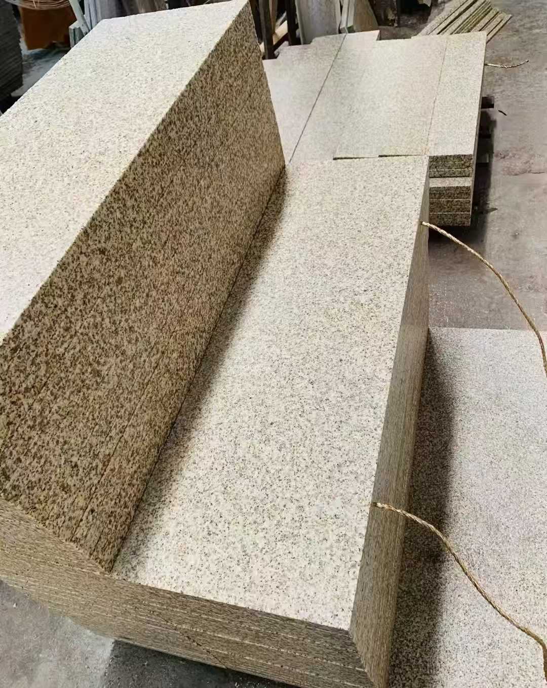 新疆 黄金麻荔枝面外墙干挂成品